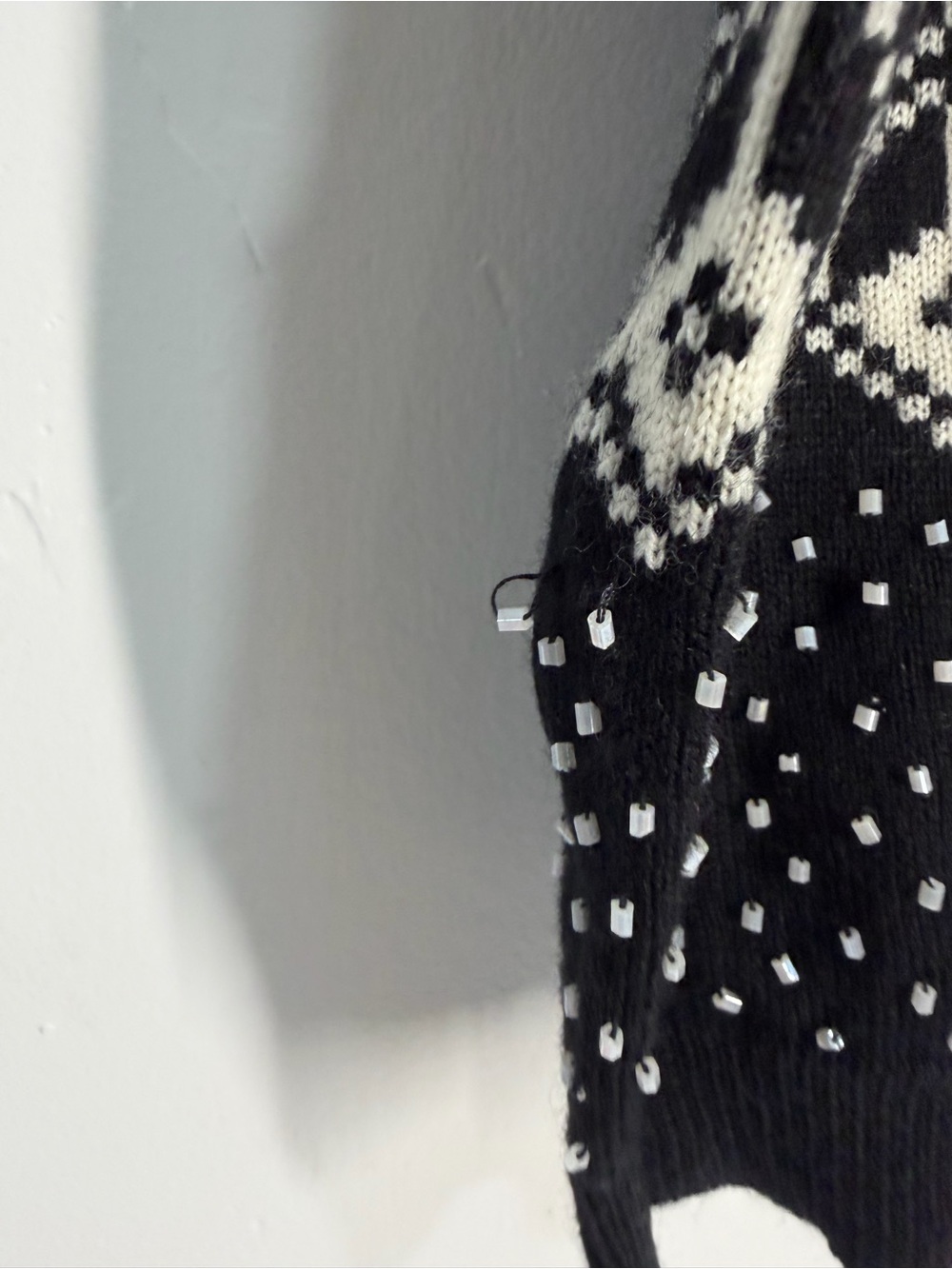 ALICE + OLIVIA SNOW JACQUARD AND BEADS CARDIGAN WOOL KNIT TOP SWEATER SIZE L - Picture 14 of 16